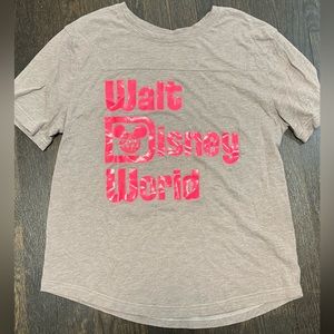 Walt Disney World grey T shirt with hot pink lettering